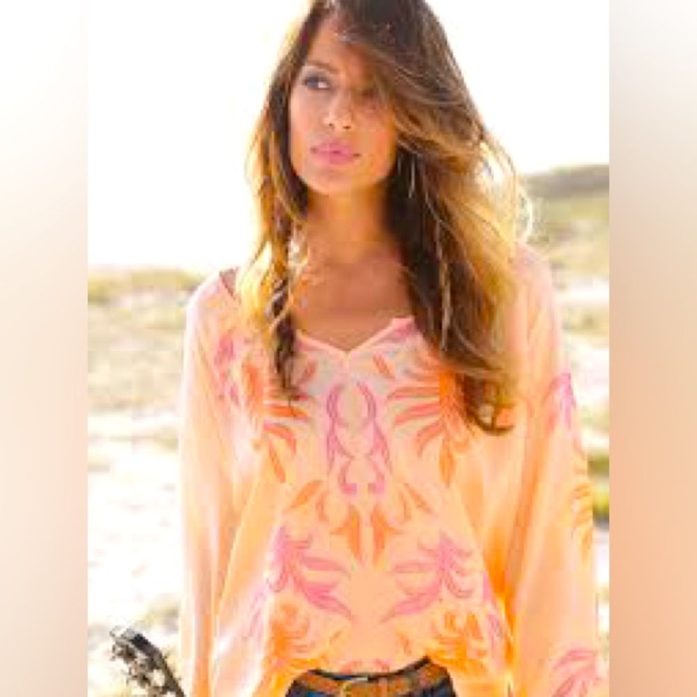 VENUS Coral Printed Top